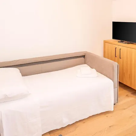 The Penthouse 公寓 巴多利诺